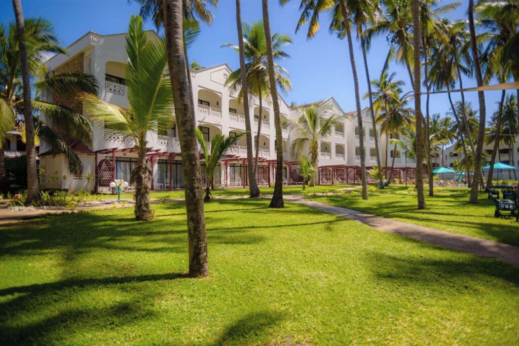 Minazi Cafe | Sarova Whitesands Beach Resort & Spa