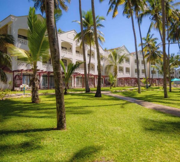 Minazi Cafe | Sarova Whitesands Beach Resort & Spa